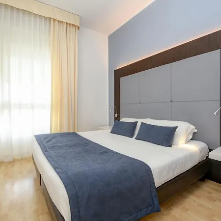 Готель Hotel City 3*