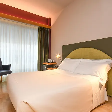 Готель Hotel City 3*